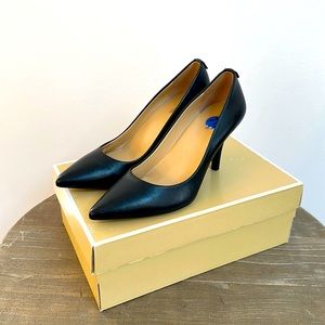 Michel kors flex mid pump heels